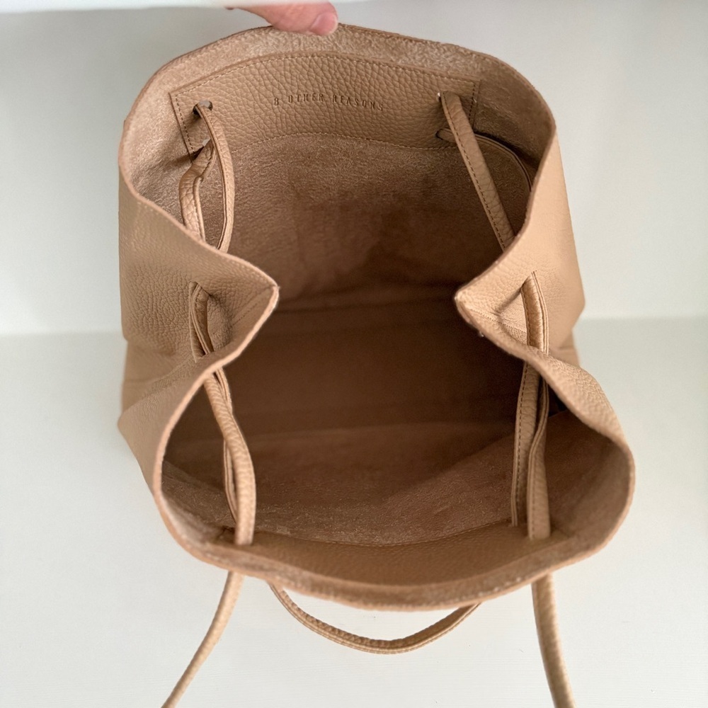 8 Other Reasons Tan Slouchy Vegan Leather Bag - Picture 7 of 9